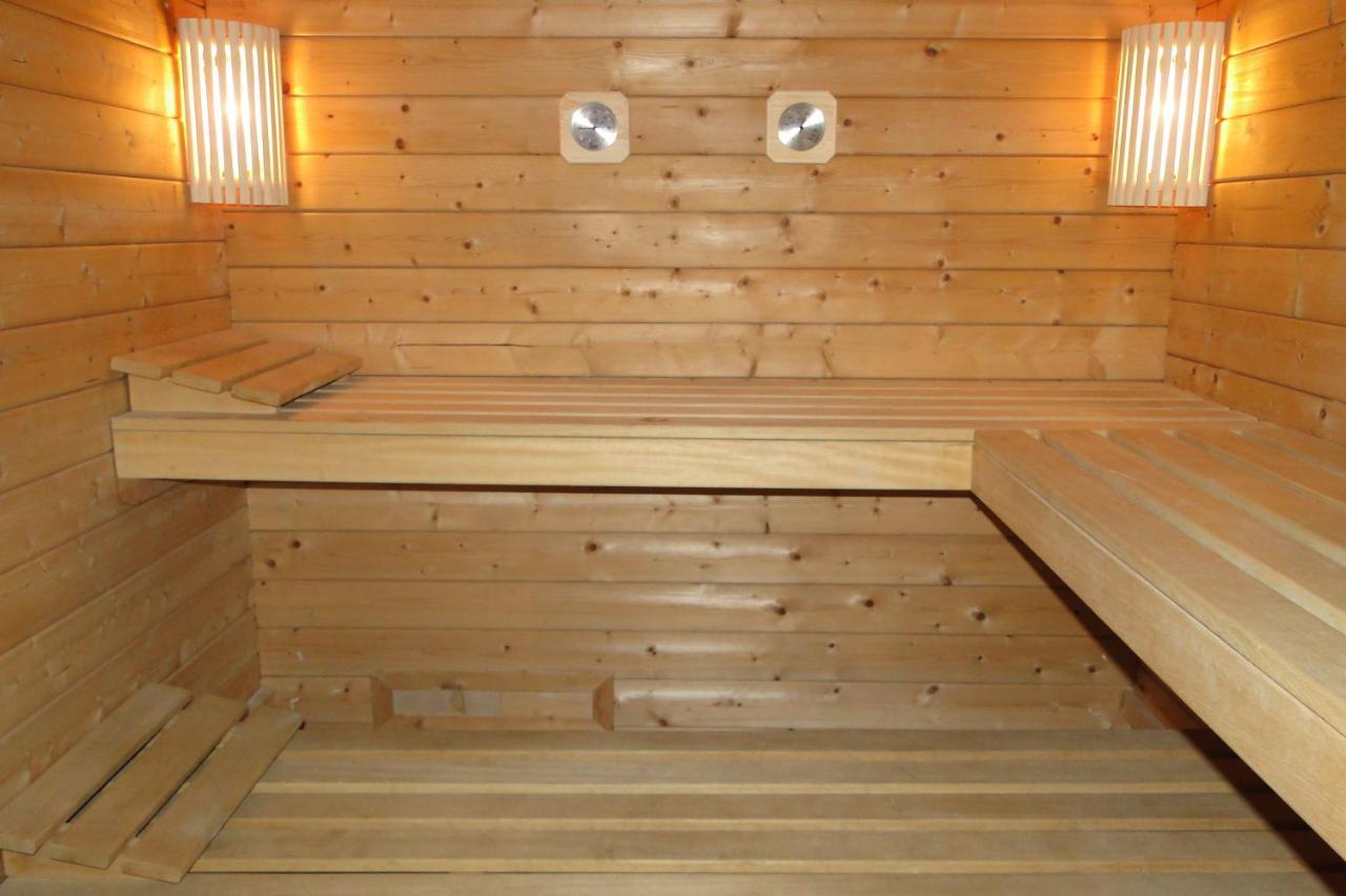 Gite 829 Montagnes Du Jura Avec Spa Et Sauna Classe 3 Etoiles Foncine-le-Haut エクステリア 写真